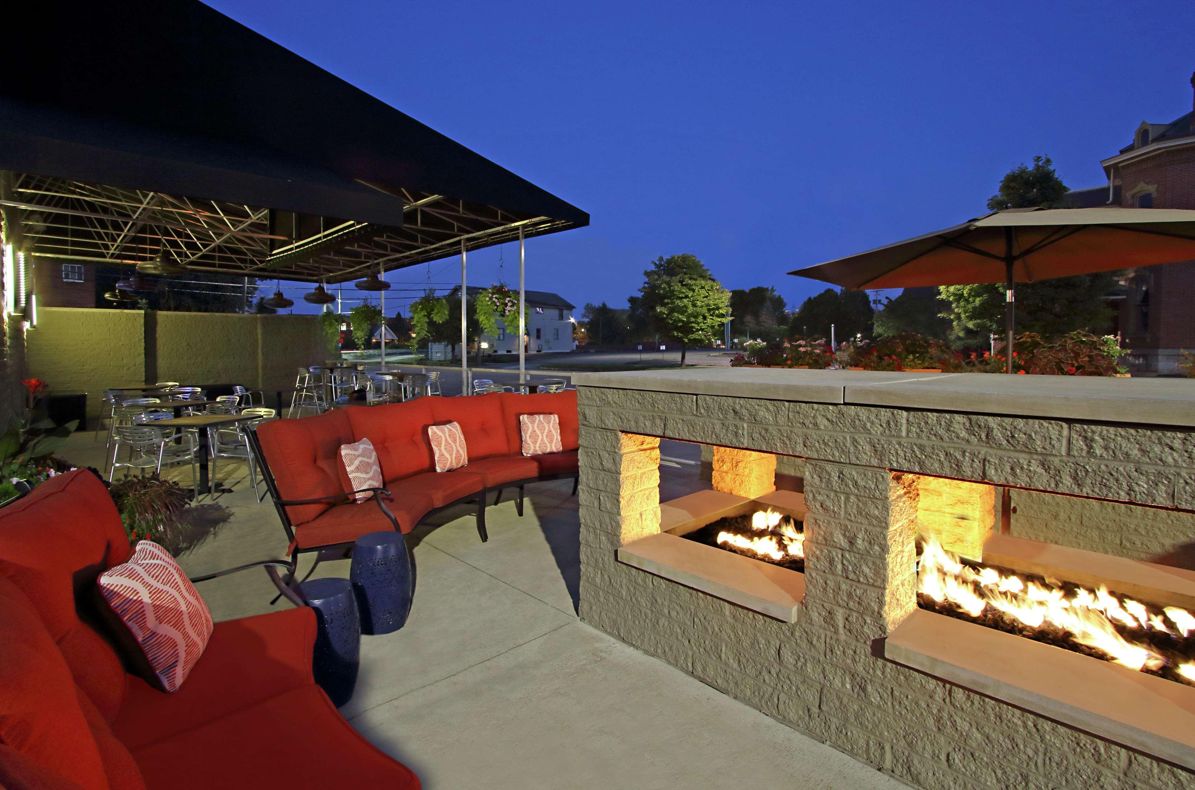 Doubletree By Hilton Newark Hotel Luaran gambar